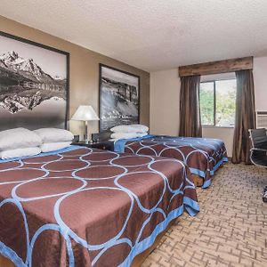 Super 8 By Wyndham Boise